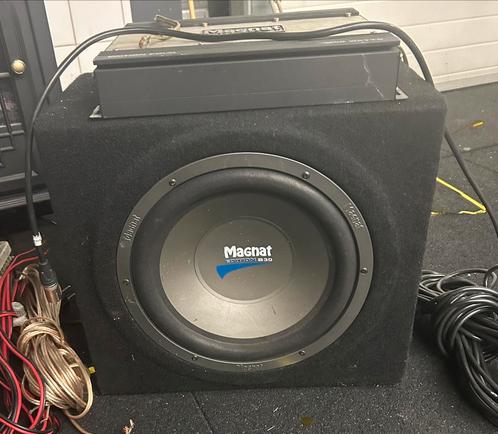 Magnat subwoofer b30 en een magnat eindversterker 1000 watt