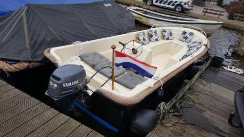 Marfish 510 playa sloep met 9,9 yamaha fourstroke.