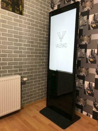 Marketingpanelen touch kiosk