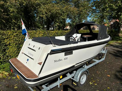 Maxima 600 Luxury Tender sloep met Honda 20pk  Pega V-liner