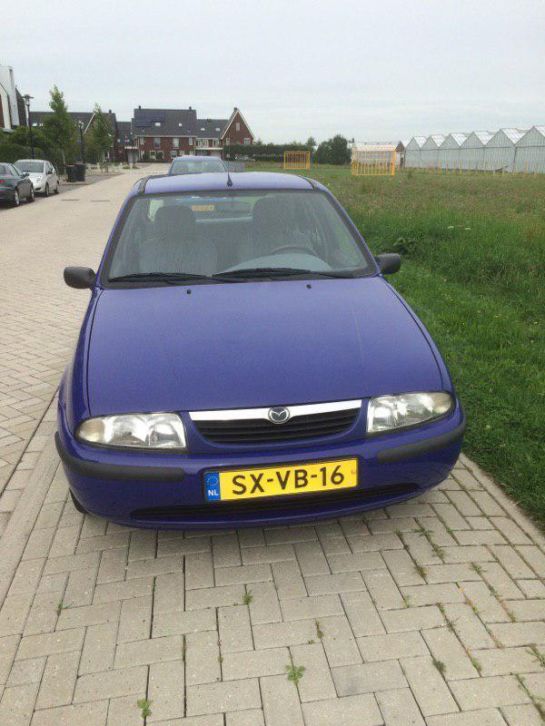 Mazda 121 1.3 I LX 1998 Blauw