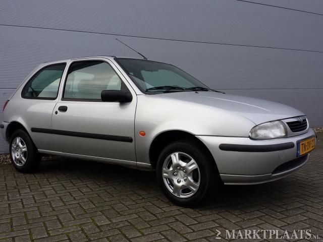 Mazda 121 1.3 I LX 1998 Grijs