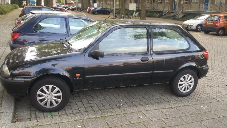 Mazda 121 1.3 I LX 1999 Zwart