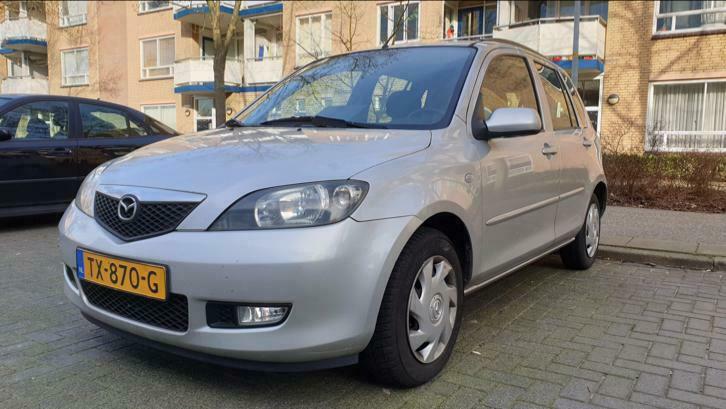 Mazda 2 1.4 Citd Exclusive 2005 Grijs