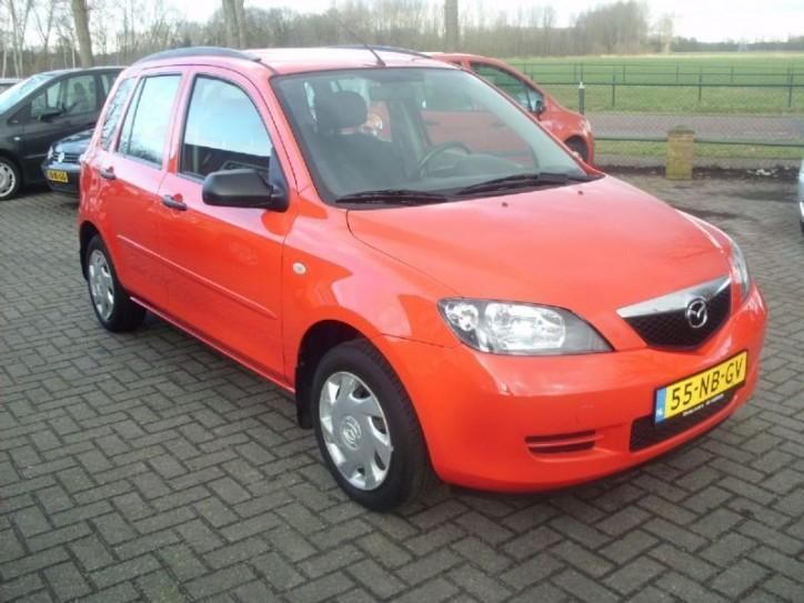 Mazda 2 1.4 exclusive Inruil mogelijk (bj 2003)