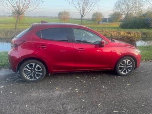 Mazda 2 1.5 Skyactiv-g 90PK 2018 Rood    APK tot 01-2024