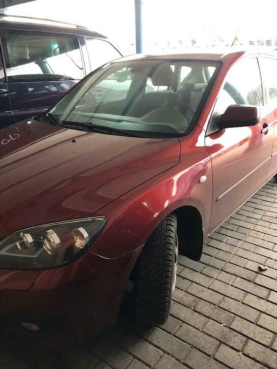 Mazda 3 1.6 Hatchback AUT 2009 Rood with very low milages