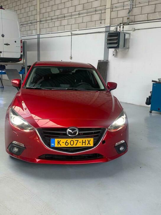 Mazda 3 Hatchback Skyactiv-d 150 pk 2014 Rood