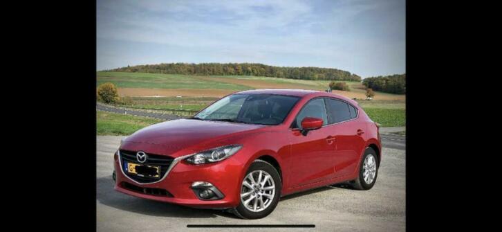 Mazda 3 Hatchback Skyactiv-g 105 pk 2016 Rood met garantie