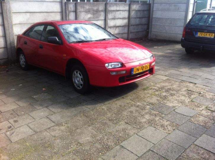 Mazda 323 1.5 I F GLX 1994 Rood met nieuwe APK
