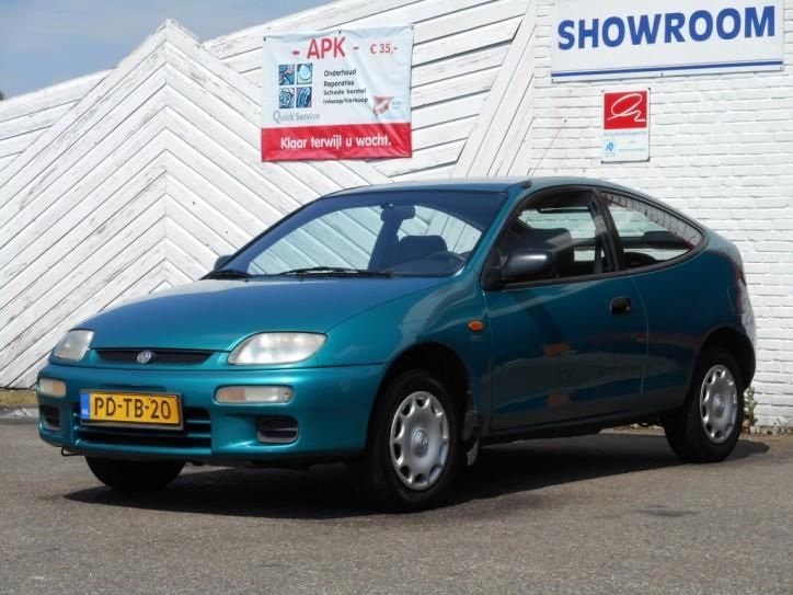 Mazda 323 1.5i 16v Glx 3-DRS 90PK Stuurbekrachtiging