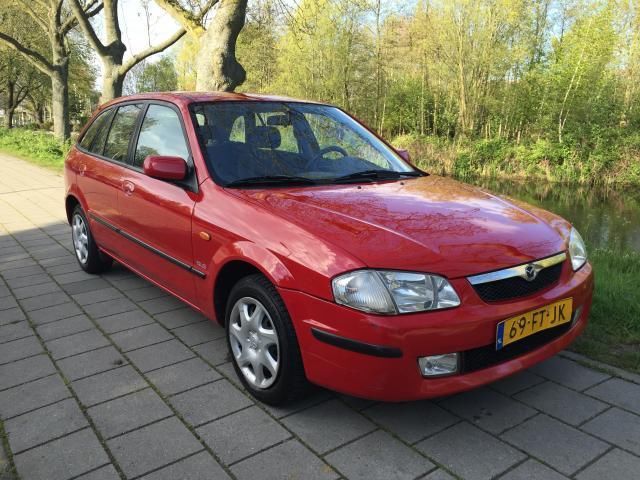 Mazda 323 1.5i GLX 5drs 7-2000Nette Auto