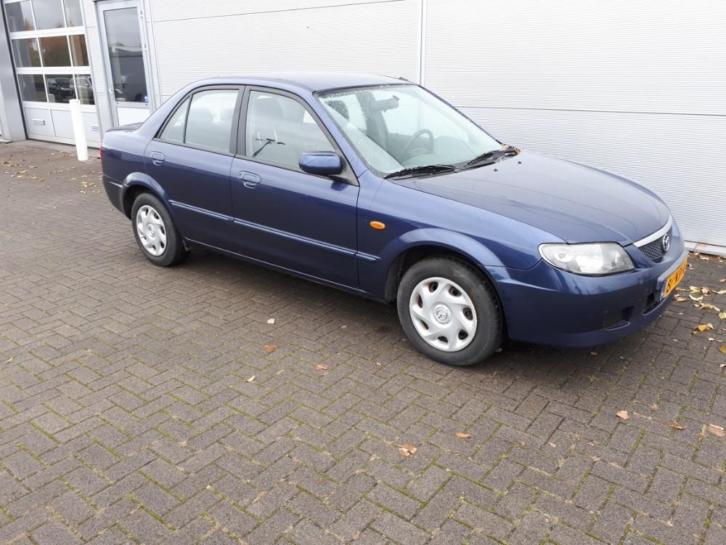 Mazda 323 1.6 . Airco .nieuwe apk