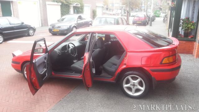 Mazda 323 1.6i F GLX nieuw apk  stuurbekrachtiging  automaat