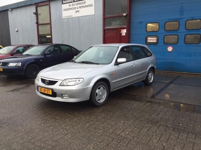 Mazda 323 1.6i Royal ,,BIJ AFLEVERING GEHEEL NIEUW JAAR APK 