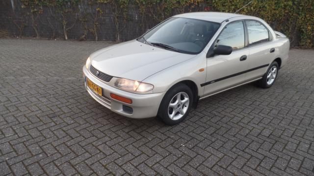 Mazda 323 1.8i GLX AIRCO