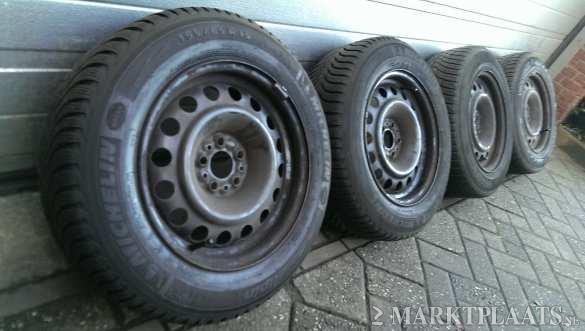 Mazda 3,6 Velgen winterbanden 15 inch 5x114.3 6mm