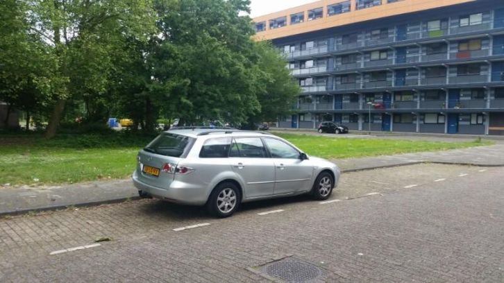Mazda 6 1.8 Sportbreak Exclusive Grijs 