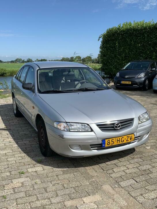 Mazda 626 1.8 HB Comfort 2001 Grijs Met airco