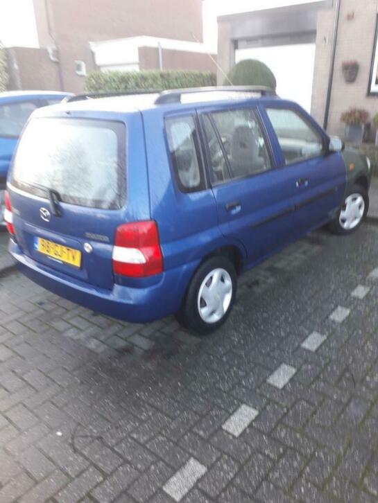 Mazda Demio 1.3 Comfort 2000 Blauw