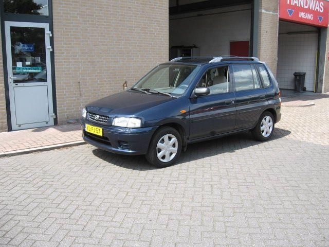 Mazda Demio 1.3 GLX geen afleveringskosten (bj 1999)