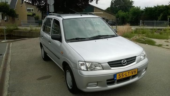 Mazda Demio 1.5 Exclusive 2003 Grijs..Airco