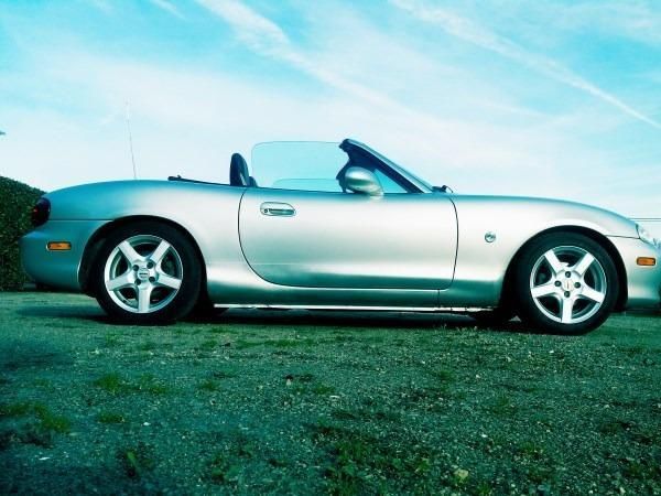 Mazda MX-5 1.6i 16v ( belgi )