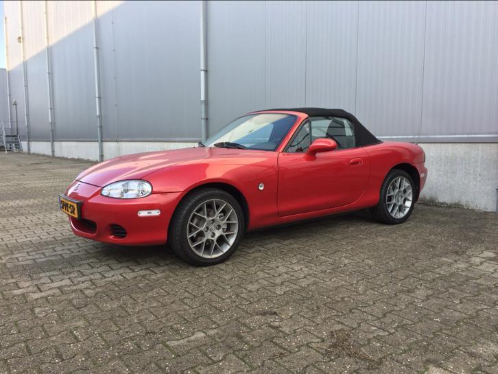 Mazda MX-5 Unplugged Dynamic I 2004 Parelmoer Rood