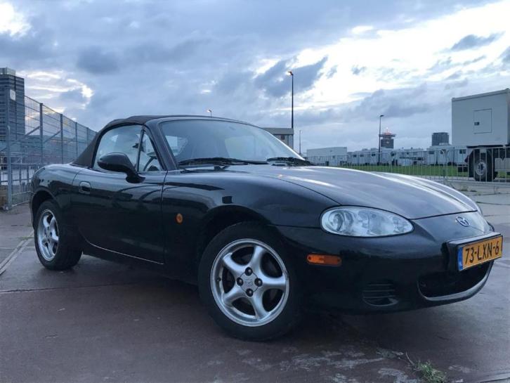 Mazda MX5 1.6 I 2001 Zwart