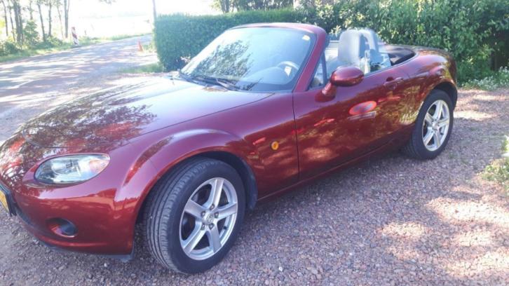 Mazda MX5 1.8 Touring 2006 Rood