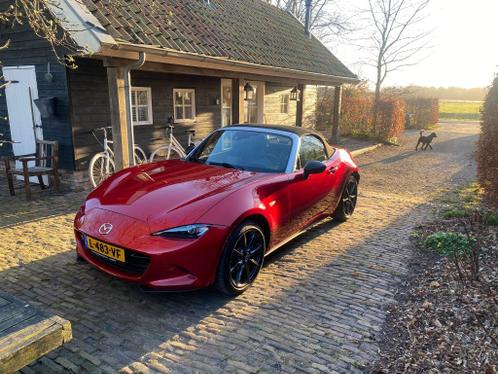 Mazda MX5 2.0 160pk i-eloop 2016 metallic Rood Sky-active-g