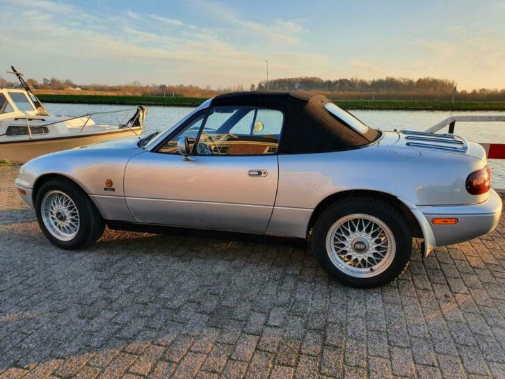 Mazda MX5 MX-5 Cabrio NA Miata 1.6  1992 Grijs