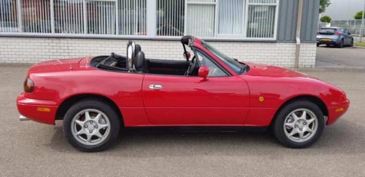 Mazda MX5 MX-5 harde NA 1.6 1998 rood TOP CABRIO