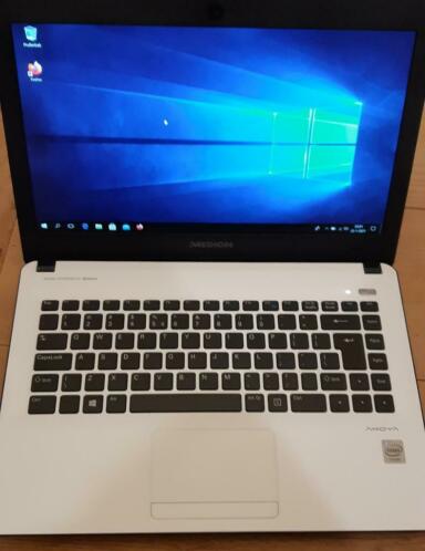Medion akoya e4317 Laptop met Windows 10 home