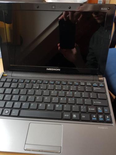 Medion Akoya Netbook Mini Laptop 1025cm E1222 (MD 98240)