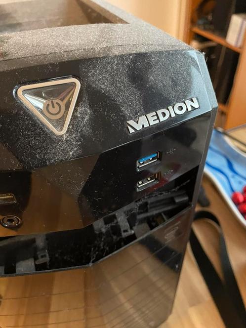 Medion pc met twee custom graphics cards