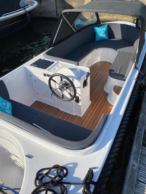 Meersloep 495Honda 15pk 4takt bouwjaar 2020NIEUWE TRAILER