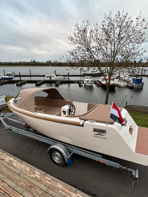 Meersloep 600 OCCASION jong gebruikt honda 20pk nieuwstaat