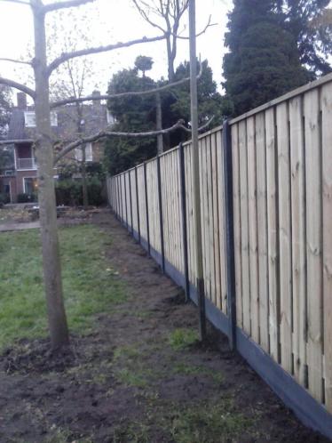 Mega Stuntplaatsing 21 plank hout beton schutting afdek 68