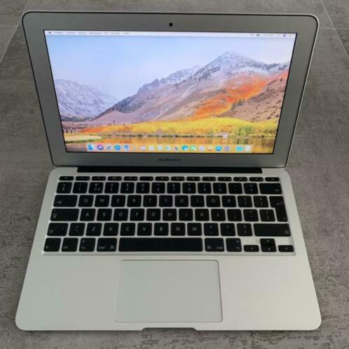 MEI-ACTIE MacBook Air 11.6 inch 2GB RAM 64GB SSD nu 399,-