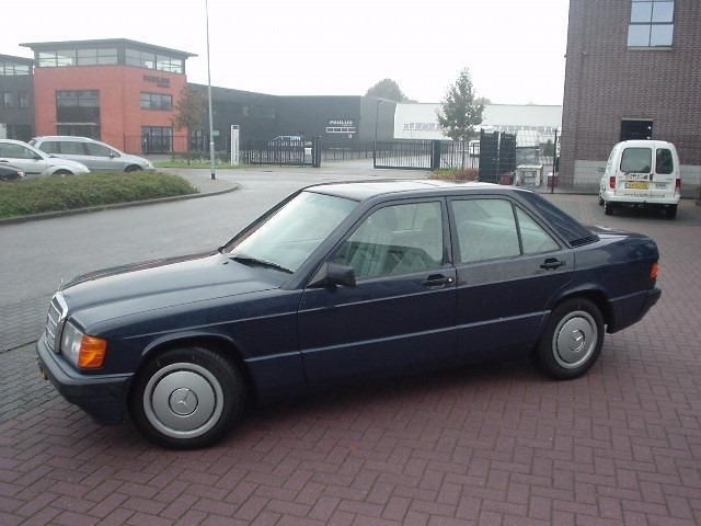 Mercedes 190-Serie 1.8 E AUT U9 1992 Blauw