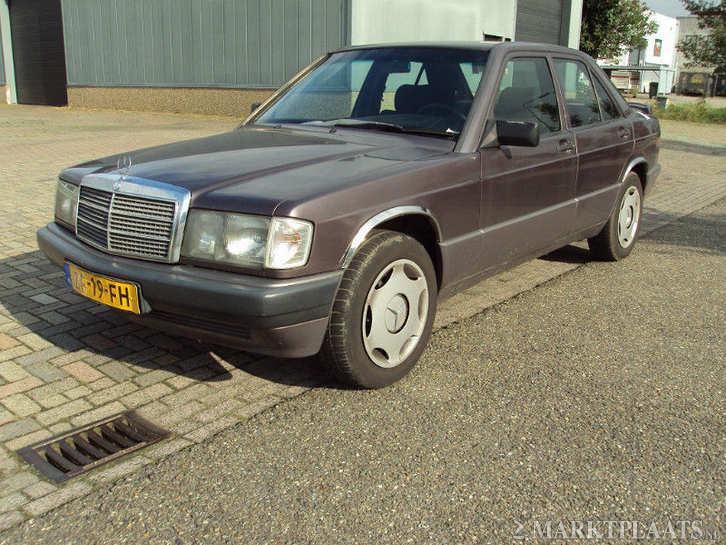 Mercedes 190-Serie 1.8 E U9 1991 paars apk 5 2015