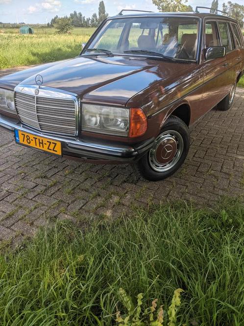Mercedes 200-Serie 2.0 200 T 1982 7 persoons. Familiale.