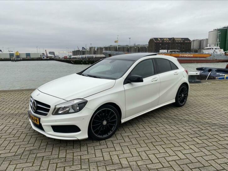Mercedes A-Klasse A180 Automaat Pano AMG PAKKET