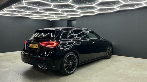 Mercedes A180  AMG  MBUX  AMBIENT  PANO  MULTIBEAM 