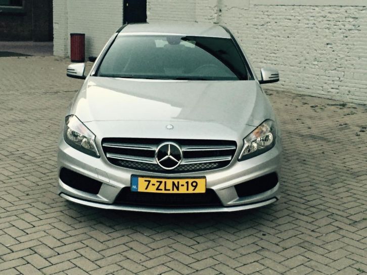 Mercedes A180 BE AMG 2014 Grijs 16.000 KM VA  289,93 pmnd