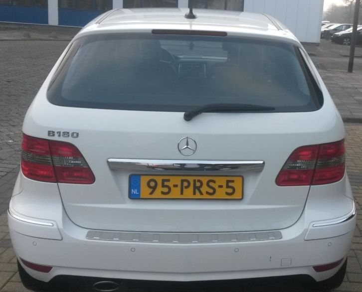 Mercedes B-Klasse 1.7 B180 5DRS CVT 2011 Wit