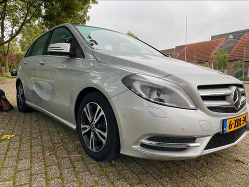 Mercedes B-Klasse Nieuwstaat panorama  dealer onderhouden