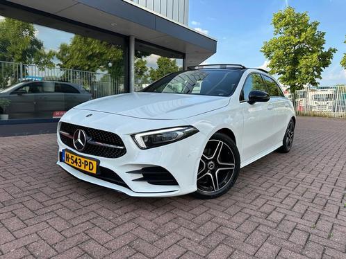 Mercedes-Benz A-klasse 200 AMG  Pano  Virtual  Ambilight