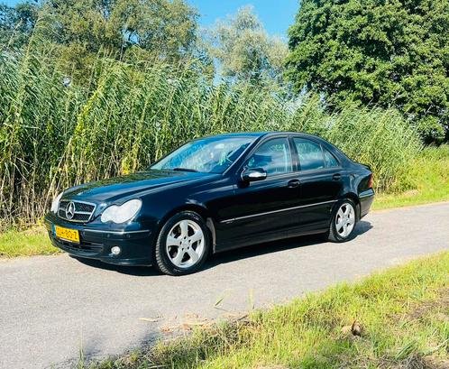 Mercedes Benz AG 2005 Zwart